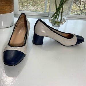 BRENDA ZARO Two tone navy & ivory pumps size 40
